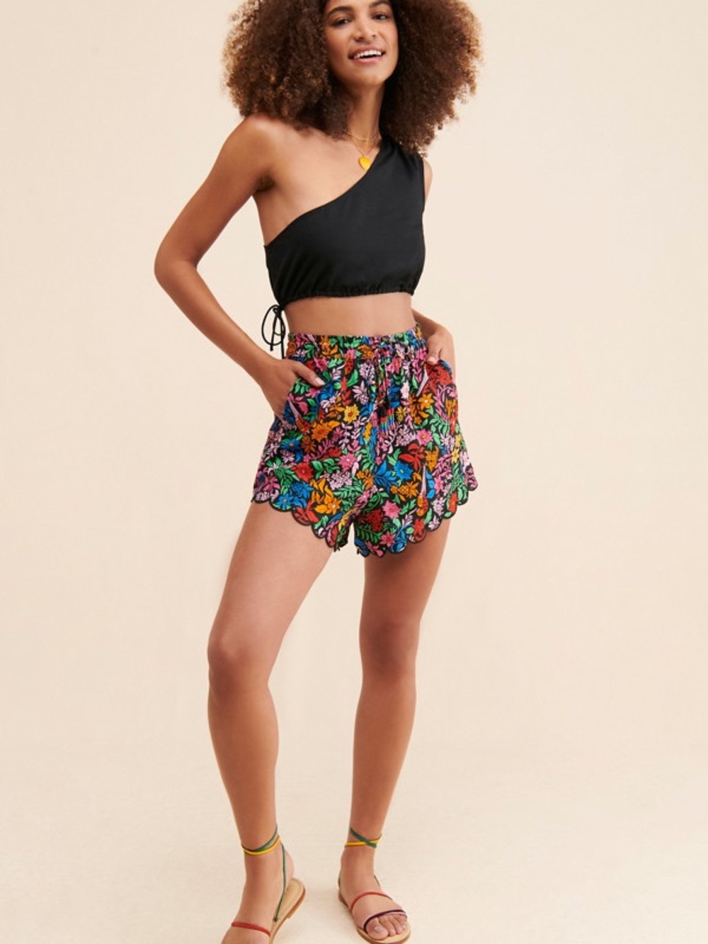 NWOT Farm Rio Shorts Floral Scallop Hem